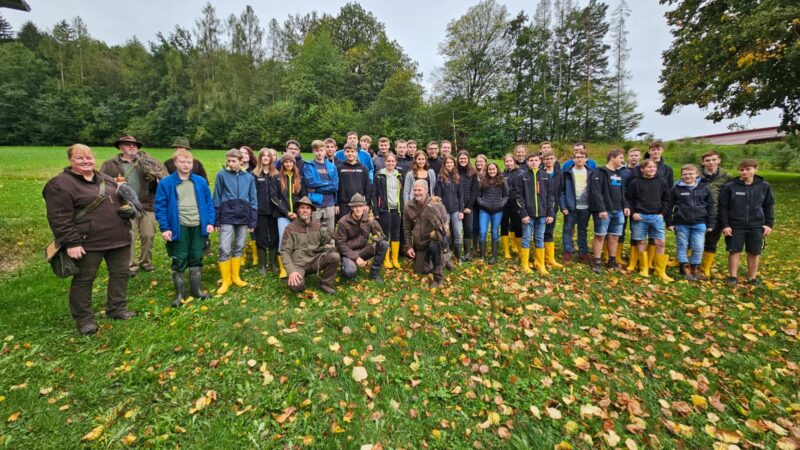 Einführung in die Beizjagd am Jungjäger-Kurs der LFS Pyhra